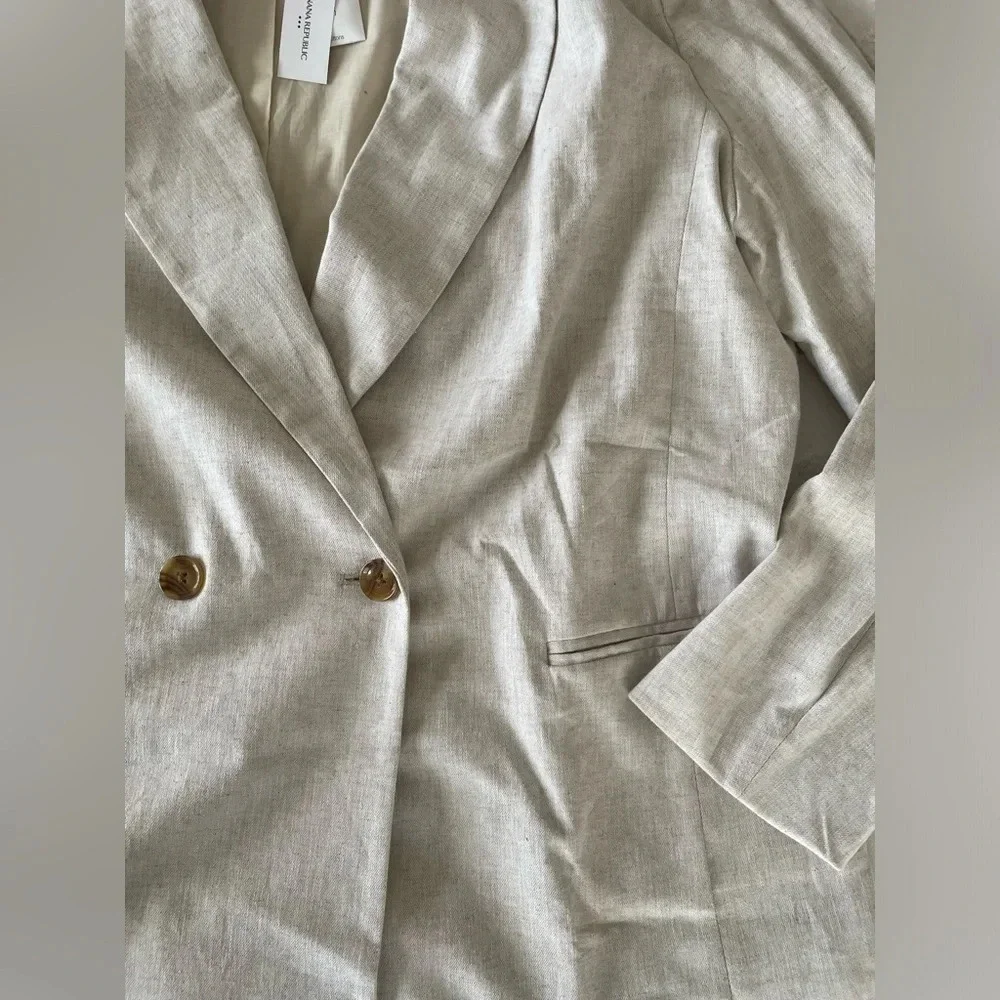 Banana Republic Linen-Blend Double Breasted Blazer - Picture 6 of 13